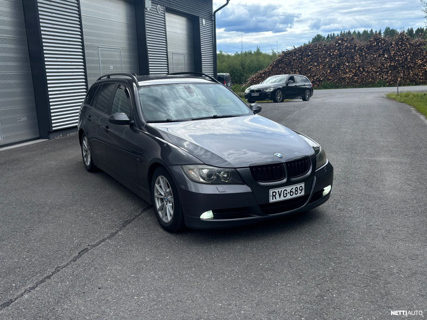BMW 320