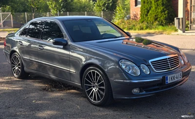 Mercedes-Benz E 2004, kuva 3/10