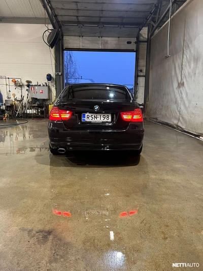 BMW 320 2009, kuva 3/10