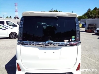 Toyota Voxy 2015, kuva 4/13