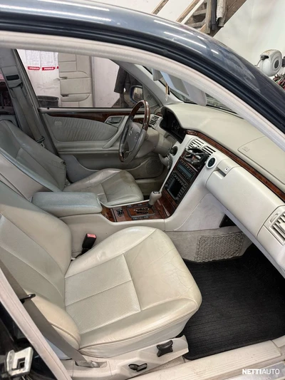 Mercedes-Benz E 320 CDI Elegance 1999, kuva 7/10
