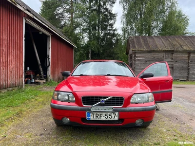 Volvo S60 2003, photo 2/9