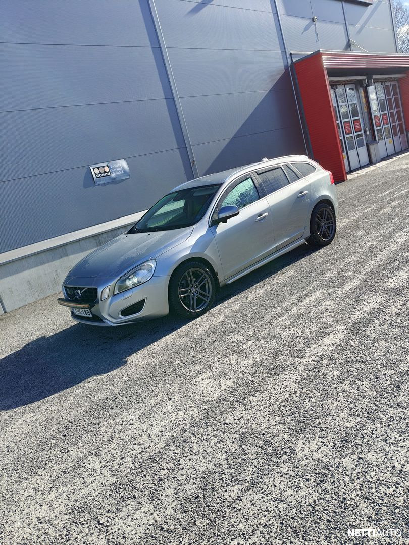 Volvo V60 2011, photo 7/16
