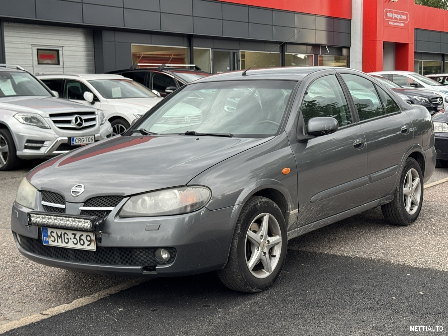 Nissan Almera
