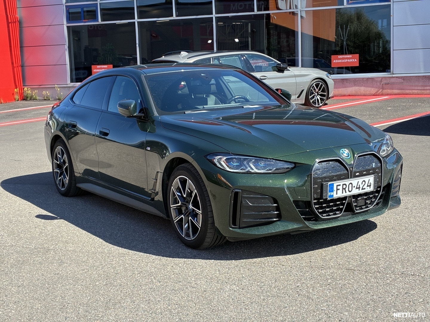 BMW i4