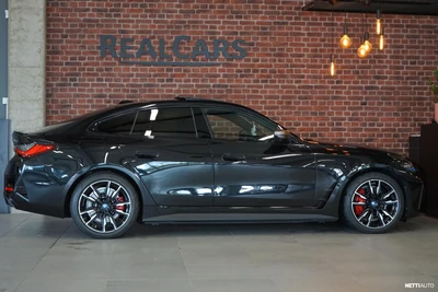 BMW i4 M50 2022, kuva 4/22
