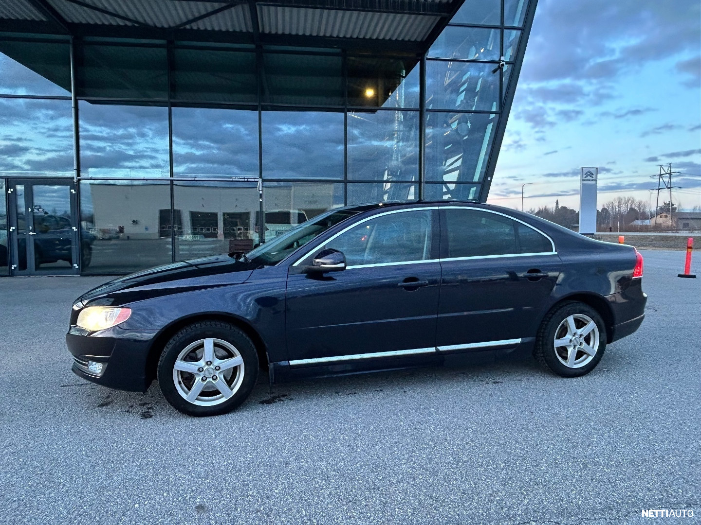 Volvo S80