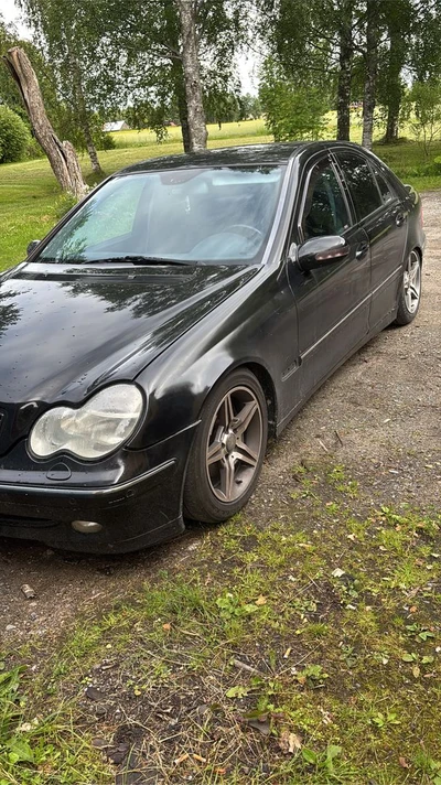 Mercedes-Benz C 2001, kuva 3/5