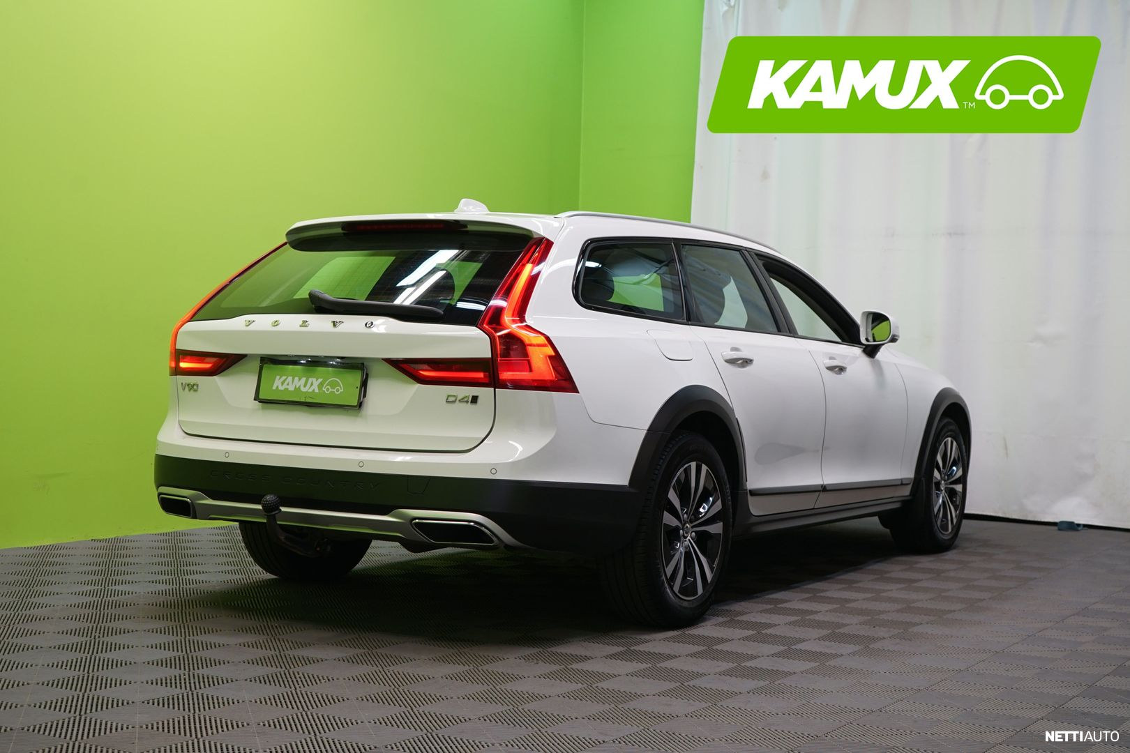 Volvo V90 Cross Country 2020, photo 4/30