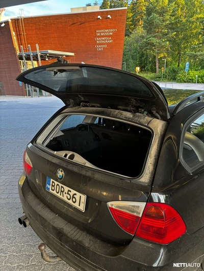 BMW 318 2008, photo 2/9