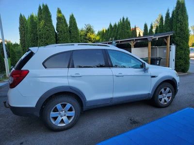 Chevrolet Captiva 2011, kuva 4/12