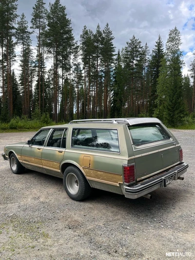Pontiac Parisienne 1985, photo 4/12