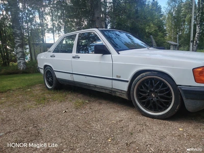 Mercedes-Benz 190 Om605 1988, kuva 1/11