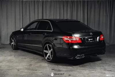 Mercedes-Benz E 2010, kuva 7/17