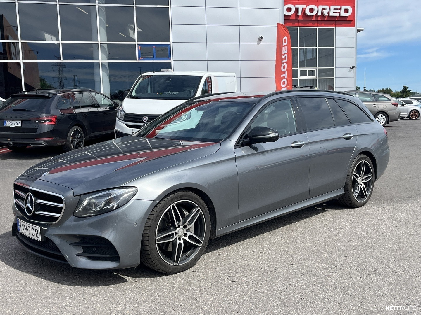 Mercedes-Benz E