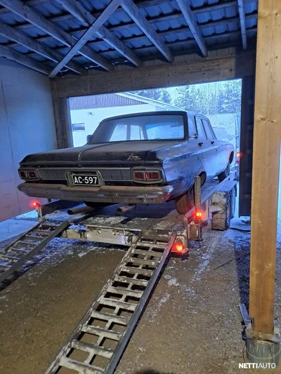 Plymouth Fury I 5,2 V8 318 Automaatti 4d 1964, kuva 3/6