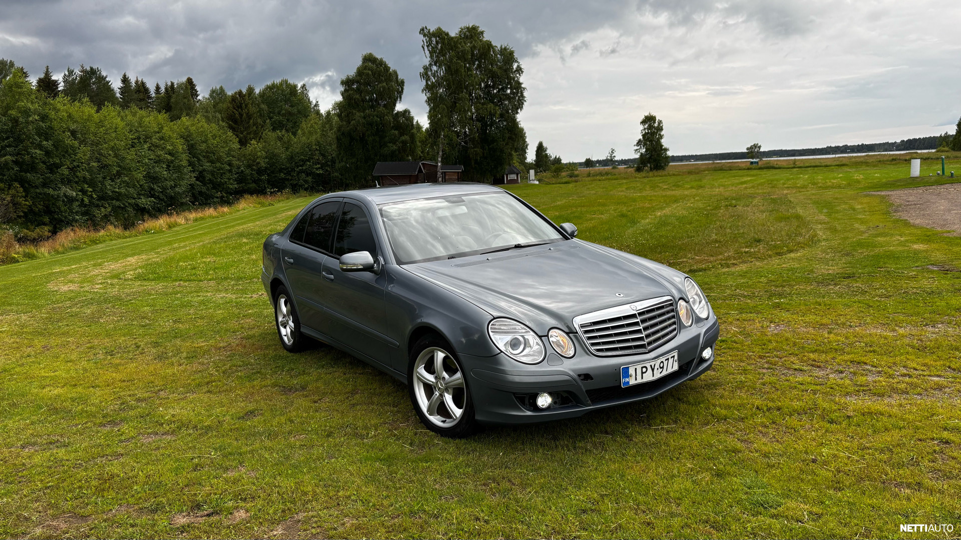Mercedes-Benz E