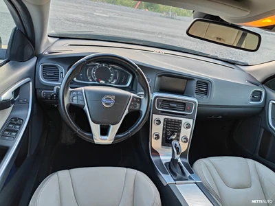 Volvo V60 D4 Ocean Race Business aut 2015, photo 7/11