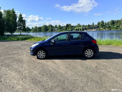 Peugeot 207 2007, photo 7/9