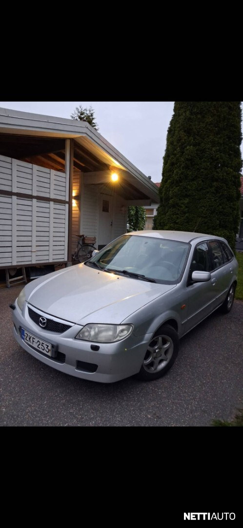 Mazda 323F