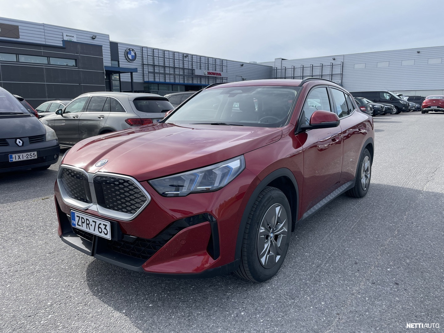 BMW iX2