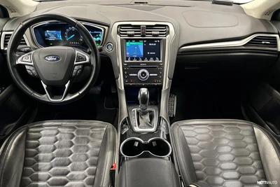 Ford Mondeo 2019, photo 7/26