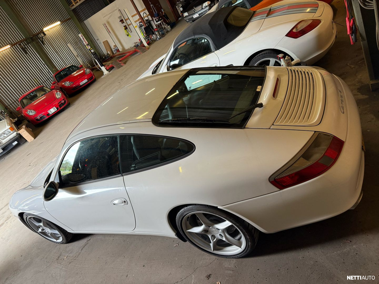 Porsche 911 2002, photo 4/4