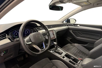 Volkswagen Passat 2021, photo 6/41