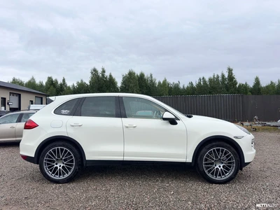 Porsche Cayenne 2010, kuva 6/14