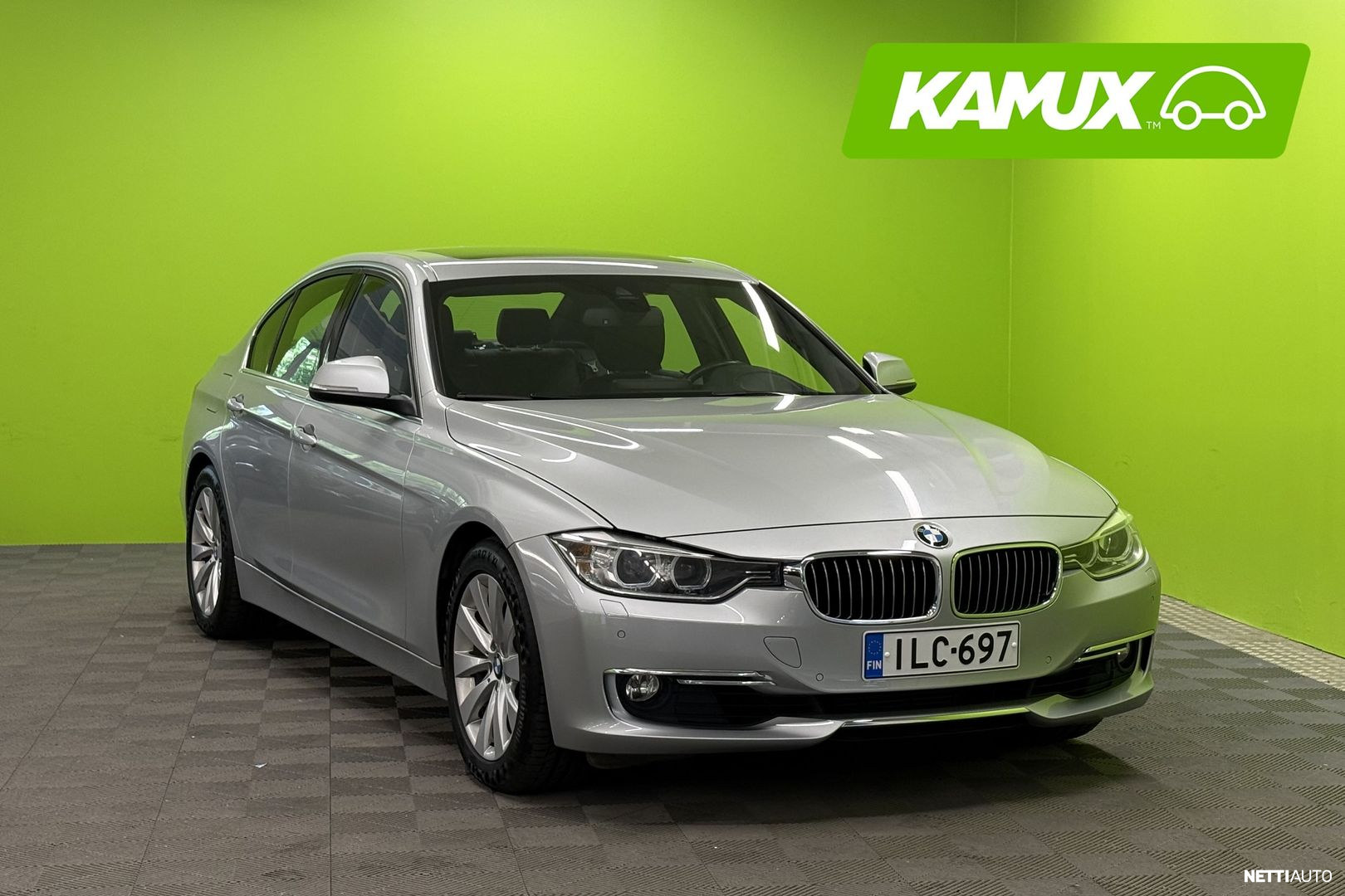 BMW 330 TwinPower Turbo A F30 Sedan Luxury Line - Juuri huollettu 3 litran koneella & hyvillä varusteilla!