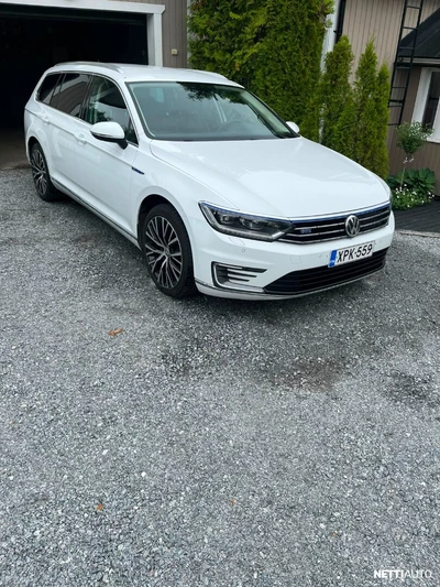 Volkswagen Passat 2018, photo 2/9