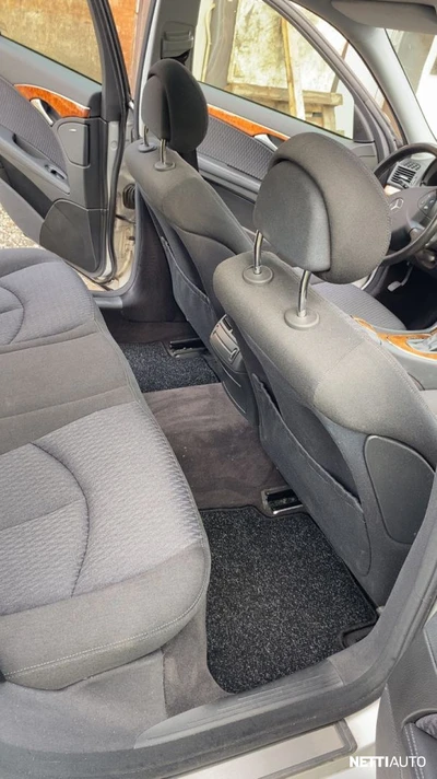 Mercedes-Benz E 2005, kuva 7/11