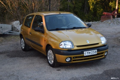 Renault Clio 2d 2000, photo 3/21