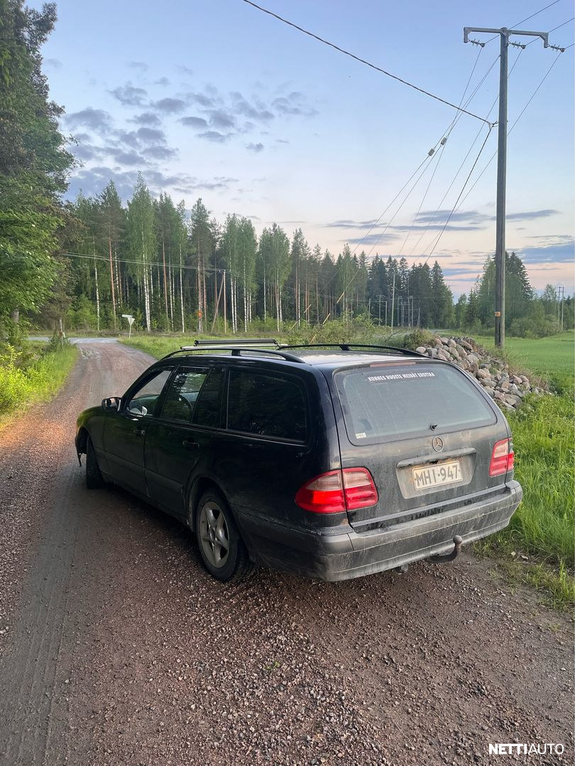 Mercedes-Benz E