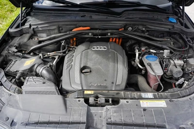 Audi Q5 Hybrid “Rahoitus alkaen 4,99%" 2012, kuva 7/24