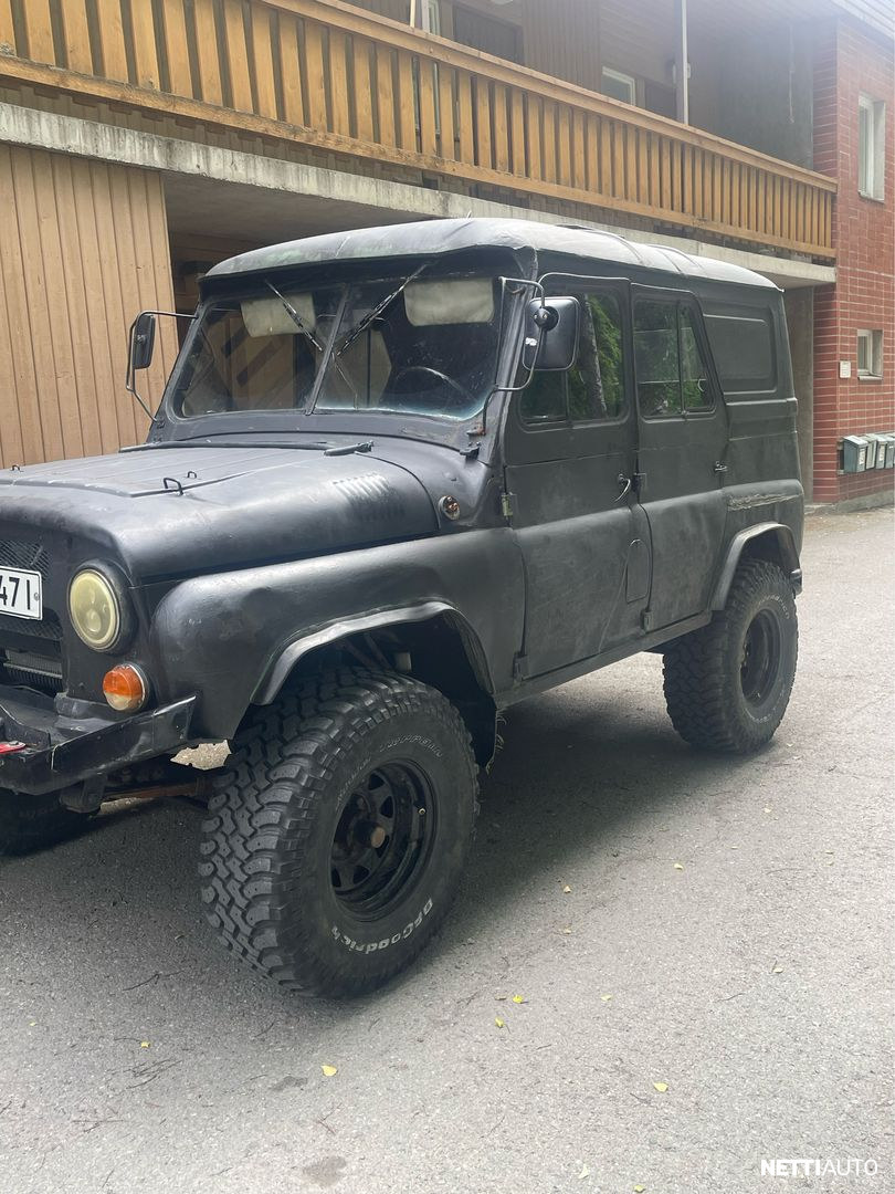 UAZ 469B