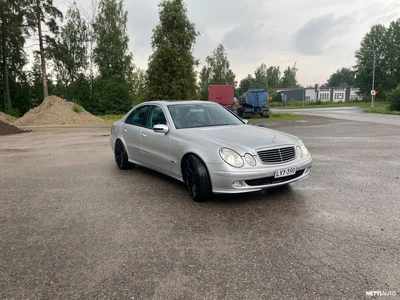 Mercedes-Benz E 2003, kuva 2/5
