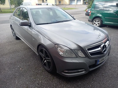 Mercedes-Benz E 2012, kuva 6/6