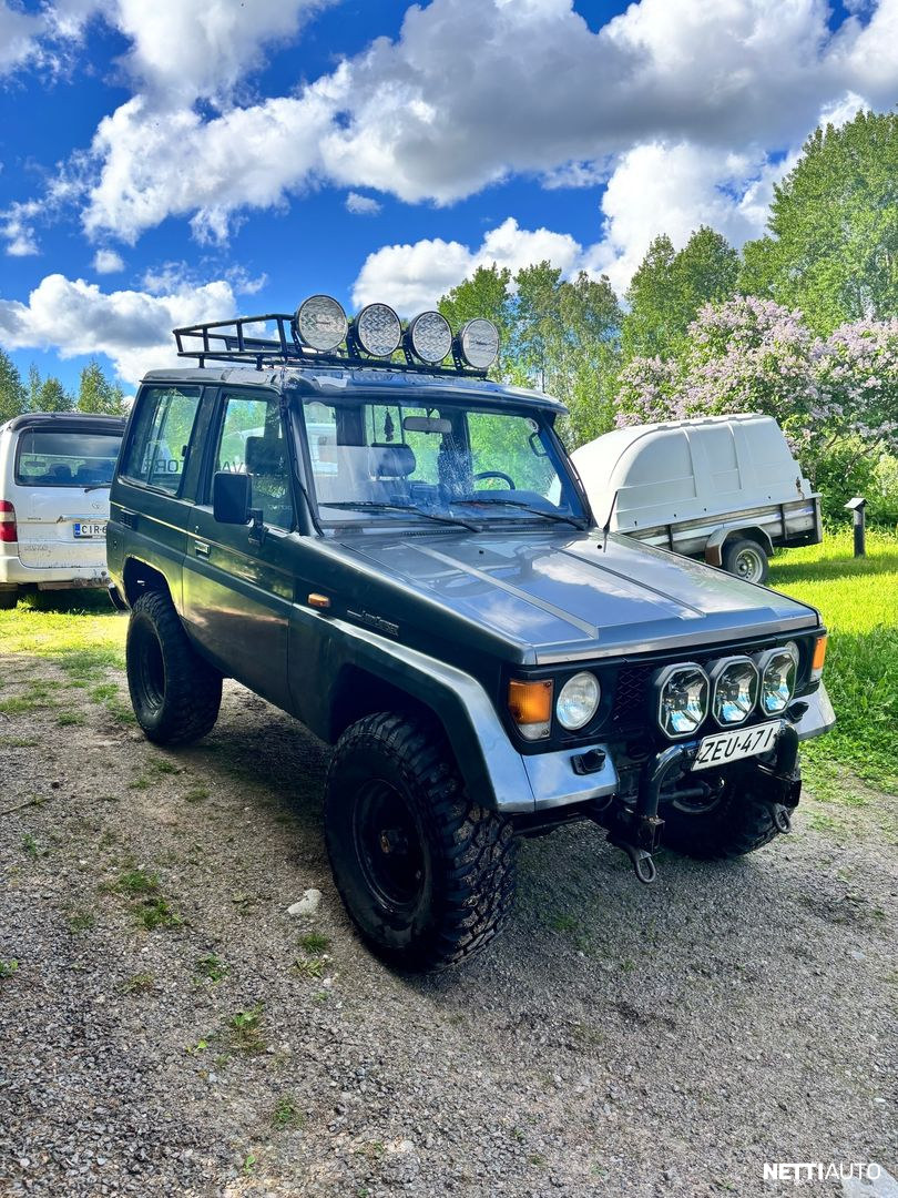 Toyota Land Cruiser