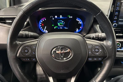 Toyota Corolla 2021, photo 5/8