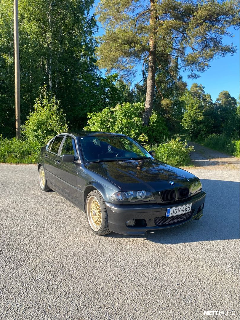 BMW 320