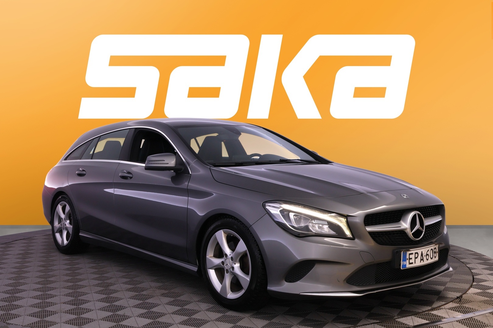 Mercedes-Benz CLA 180 Shooting Brake Automatic Edition