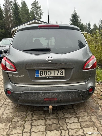 Nissan Qashqai+2 2011, photo 3/6