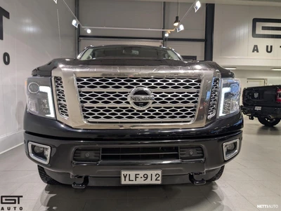 Nissan Titan 2016, photo 6/26