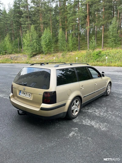 Volkswagen Passat 2002, photo 1/7