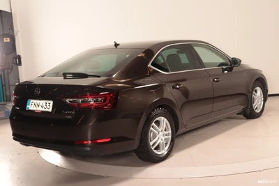 Skoda Superb 2018, kuva 6/56