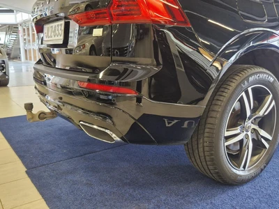 Volvo XC60 2021, photo 3/20