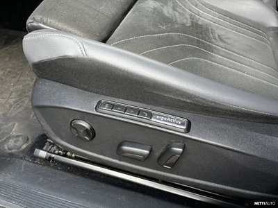Volkswagen ID.4 2023, photo 4/4