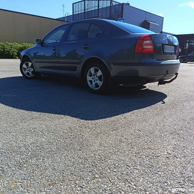 Skoda Octavia 1,6 Elegance 2007, kuva 5/10