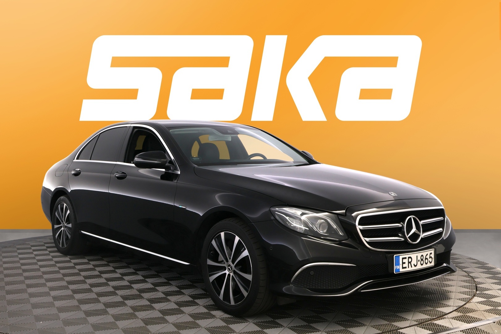 Mercedes-Benz E